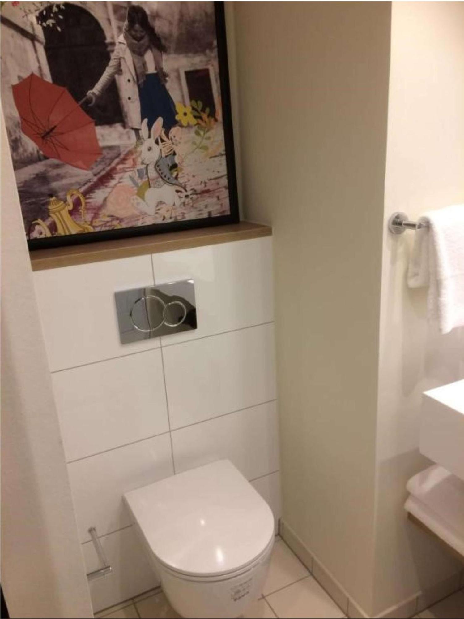 Hampton By Hilton Kaiserslautern Ngoại thất bức ảnh